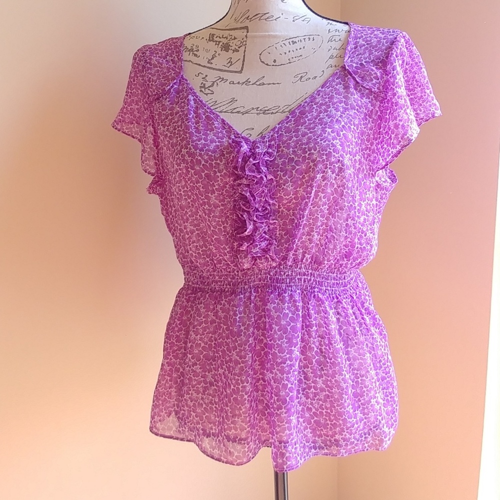 Elle purple and white floral blouse